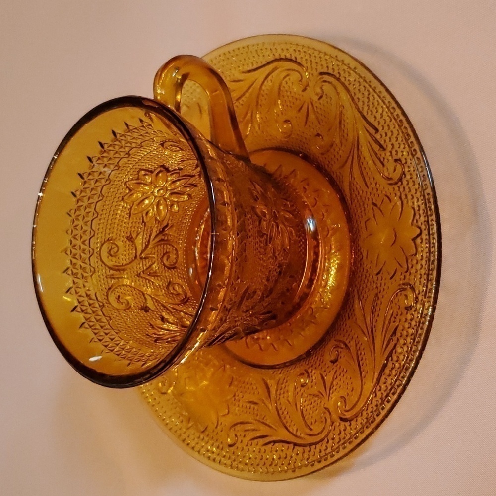 Vintage Tiara Crystal Cup & Saucer Set of 4 Sandwich Pattern Amber Indiana Glass - Picture 5 of 13